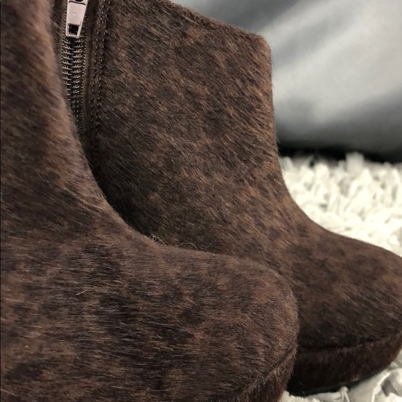 Faux Fur booties - Picture 2 of 5